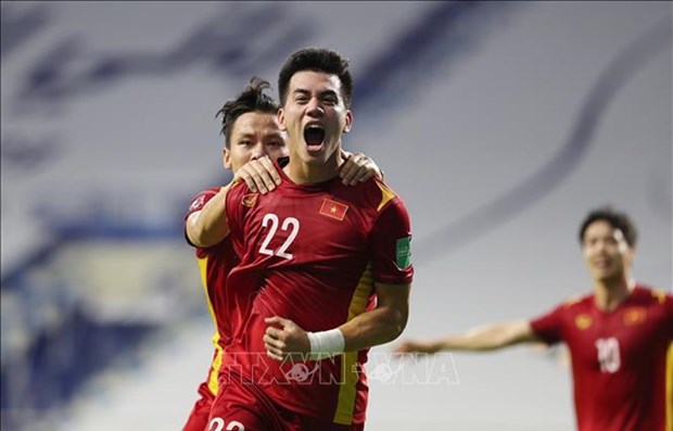 Football : le Vietnam bat la Malaisie 2-1 hinh anh 1
