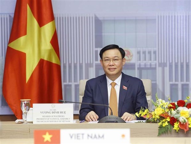 Le Japon est un partenaire strategique de premier rang du Vietnam hinh anh 1