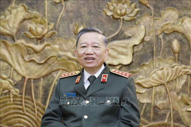 Le ministre To Lam salue les contributions des forces de securite populaires hinh anh 1