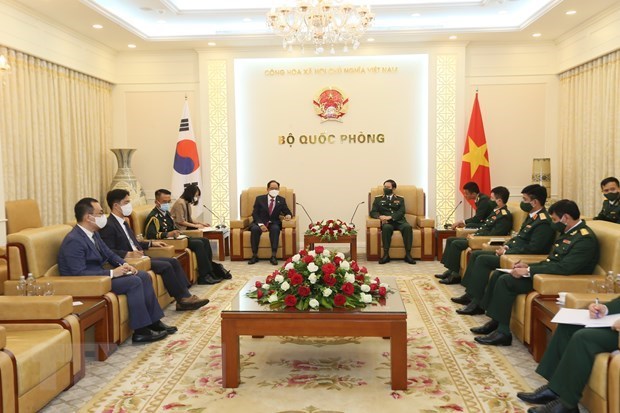 Le Vietnam renforce ses liens de defense avec la Republique de Coree et l'Inde hinh anh 1