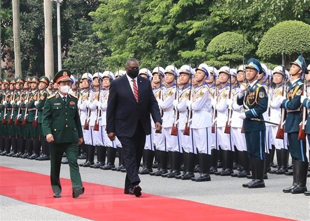 Le secretaire a la Defense des Etats-Unis en visite officielle au Vietnam hinh anh 1