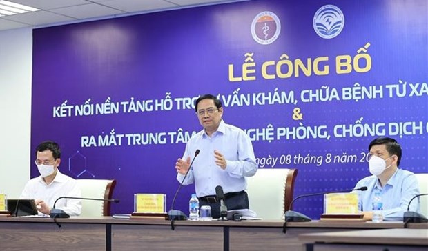 Le Vietnam lance la Telesante et le Centre technologique de controle du Covid-19 hinh anh 1