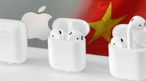 Nikkei: Apple entend deplacer 20% de sa production d’AirPods au Vietnam hinh anh 1