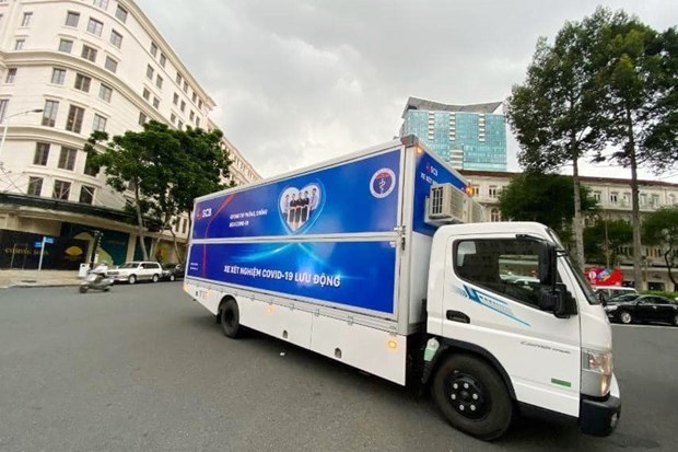 Ho Chi Minh-Ville recoit 10 vehicules mobiles de test du coronavirus hinh anh 1