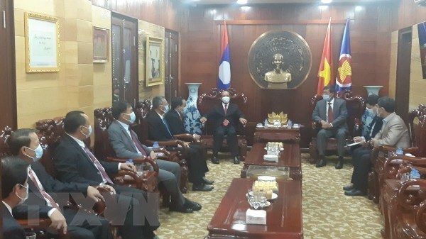 Le gouverneur de Luang Prabang salue les liens accrus avec le Vietnam hinh anh 1