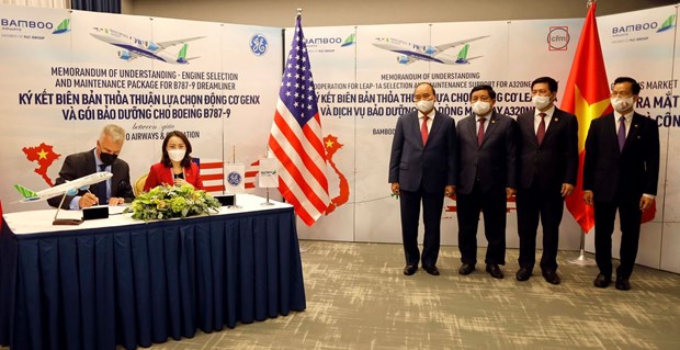 Signature d’un accord de deux milliards de dollars entre Bamboo Airways et General Electric hinh anh 2