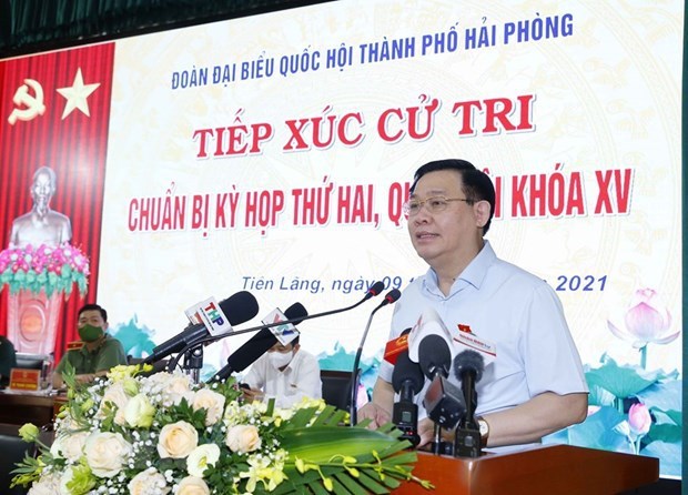 Le president de l’AN a l’ecoute des electeurs de la ville de Hai Phong hinh anh 1