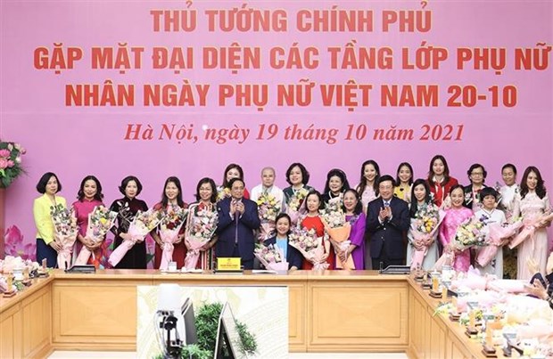 Le Vietnam cree un environnement permettant aux femmes d'affirmer leur position, selon le PM hinh anh 4