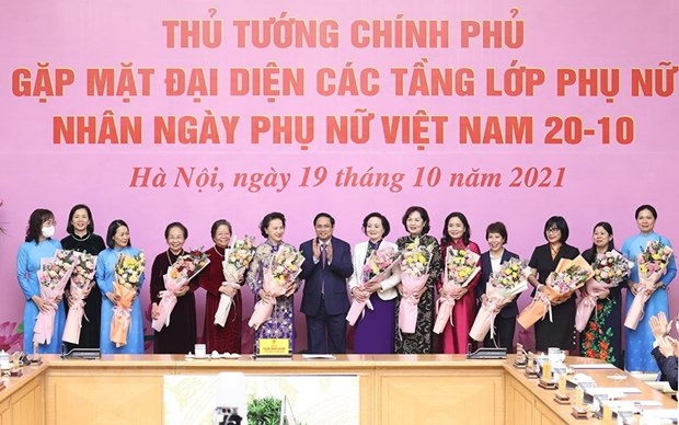 Le Vietnam cree un environnement permettant aux femmes d'affirmer leur position, selon le PM hinh anh 3