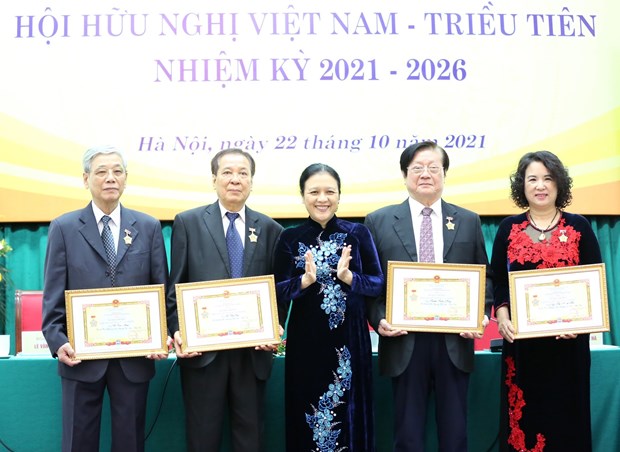 Valoriser le role de paserrelle pour promouvoir les relations Vietnam-RPDC hinh anh 1