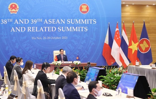 Le PM a la ceremonie de cloture des 38e et 39e Sommets de l'ASEAN et des Sommets connexes hinh anh 2