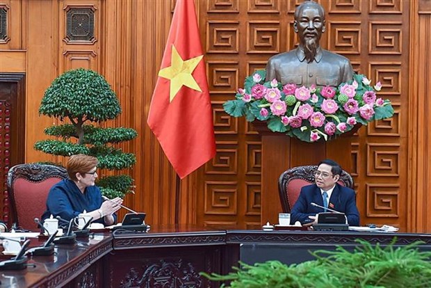 Le PM Pham Minh Chinh recoit la ministre australienne des AE et des Droits de femmes hinh anh 1