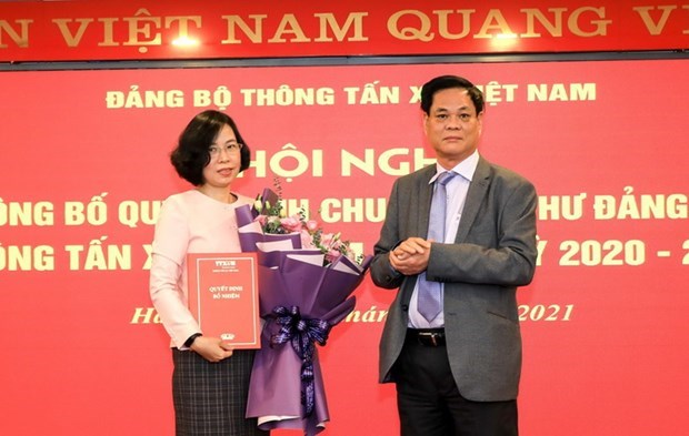 Mme Vu Viet Trang nommee secretaire du Comite du Parti de la VNA hinh anh 1