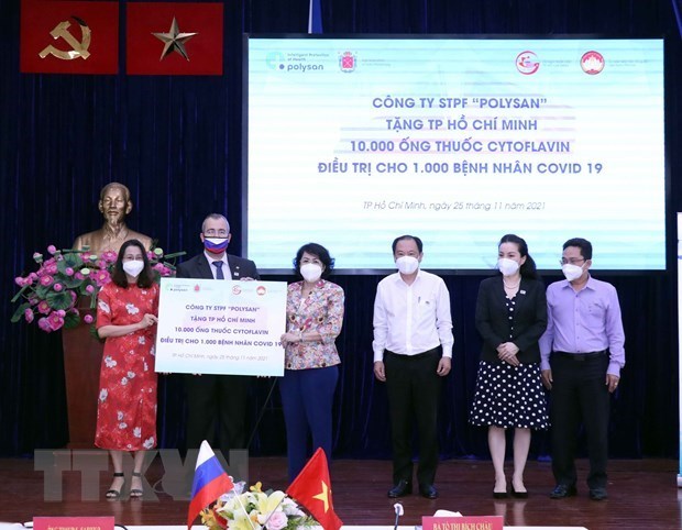Aide russe des medicaments a Ho Chi Minh-Ville pour le traitement du COVID-19 hinh anh 1