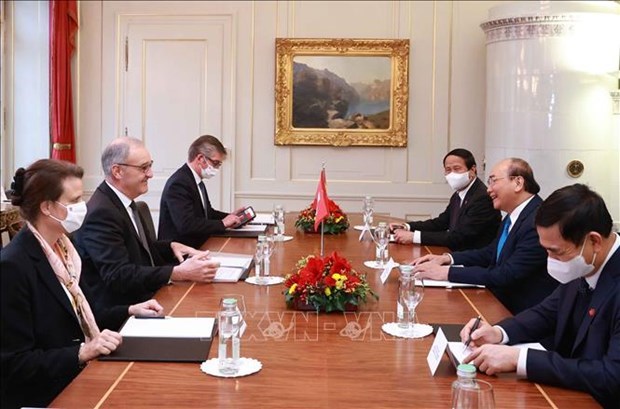 Le president Nguyen Xuan Phuc reussit sa tournee en Suisse et en Russie hinh anh 1