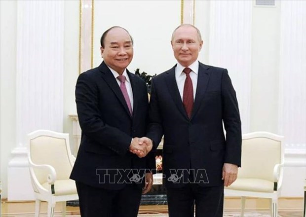Le president Nguyen Xuan Phuc reussit sa tournee en Suisse et en Russie hinh anh 2