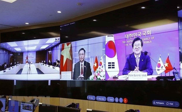Le chef de l’Assemblee nationale a Seoul pour impulser le partenariat strategique hinh anh 1