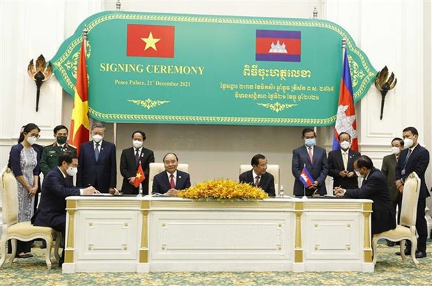 Resultats de la visite d’Etat au Cambodge du president Nguyen Xuan Phuc hinh anh 2