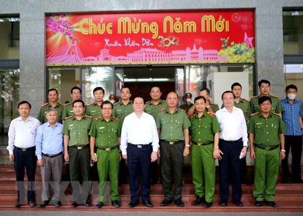 La vice-presidente Vo Thi Anh Xuan en tournee a Tra Vinh hinh anh 2