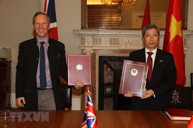 Le Royaume-Uni veut cooperer avec le Vietnam sur la croissance verte hinh anh 4