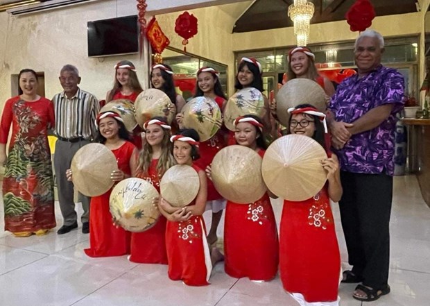 Le PM du Vanuatu assiste a un evenement pour saluer le Tet vietnamien hinh anh 1