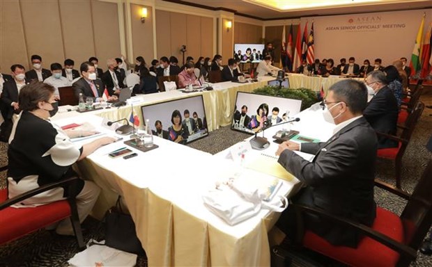 Reunion des hauts officiels de l’ASEAN hinh anh 1