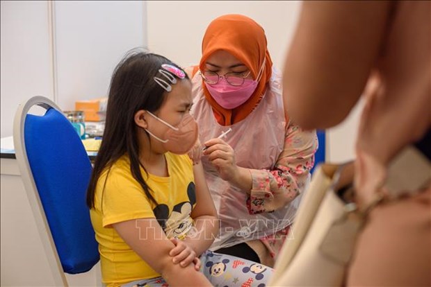 Malaisie : un expert medical avertit la menace du variant Omicron pour les petits enfants hinh anh 1
