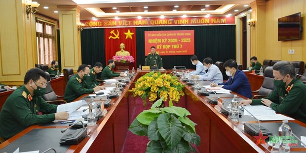 Les inspecteurs de la Commission militaire centrale epinglent plusieurs cadres hinh anh 1