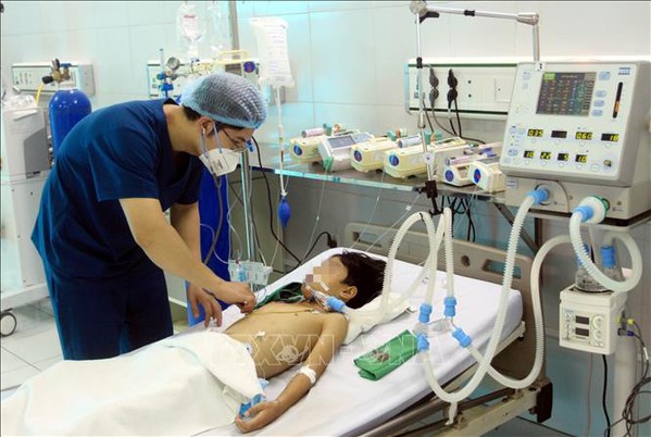 COVID-19 : le Vietnam enregistre une baisse consecutive de nouveaux cas hinh anh 1