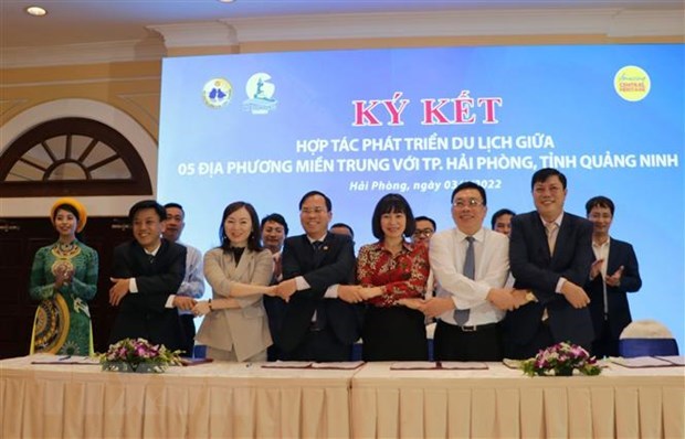 Hai Phong et Quang Ninh stimulent la cooperation decentralisee avec des provinces du Centre hinh anh 1