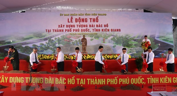 Construction du Memorial du President Ho Chi Minh et inauguration du Temple des martyrs a Phu Quoc hinh anh 1