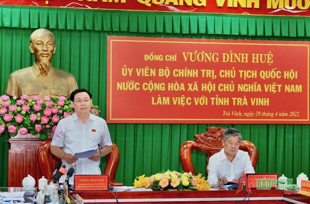 Le president de l’AN travaille avec la Permanence du Comite provincial du Parti de Tra Vinh hinh anh 1