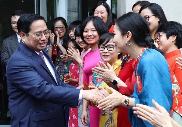 Le PM rencontre des intellectuels, jeunes et etudiants vietnamiens aux Etats-Unis hinh anh 2