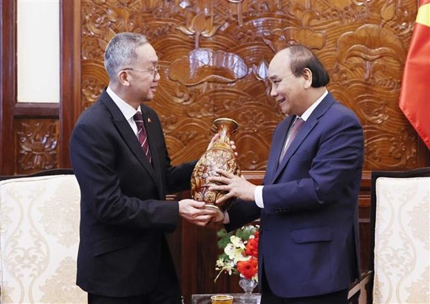 Le president Nguyen Xuan Phuc recoit l’ambassadeur sortant du Brunei hinh anh 1