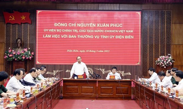 Le president Nguyen Xuan Phuc exhorte Dien Bien a promouvoir la transformation numerique hinh anh 1