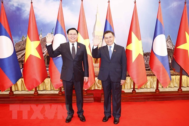 Le president de l'Assemblee nationale Vuong Dinh Hue termine sa visite officielle en Laos hinh anh 1