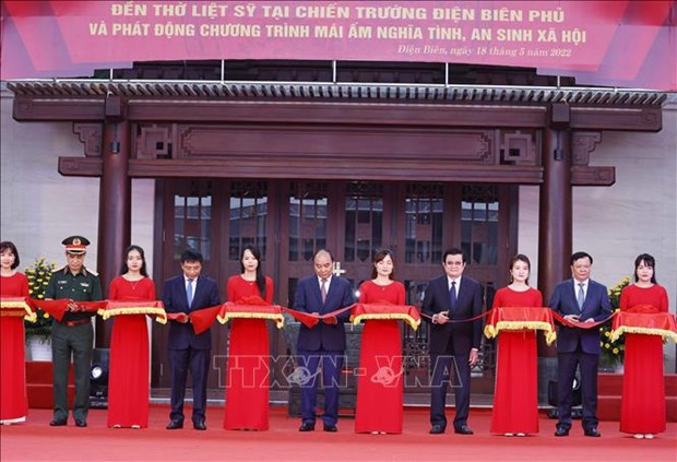 Le president inaugure le temple des martyrs de Dien Bien Phu hinh anh 1
