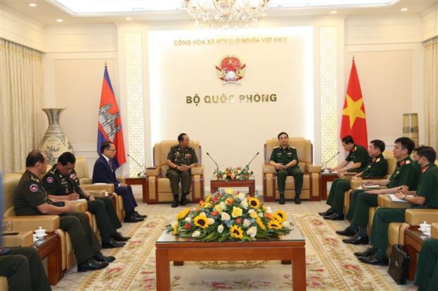 Le Vietnam et le Cambodge renforcent leurs relations de defense hinh anh 1