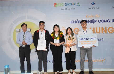 Des projets apprecies au concours "IU Startup Demo Day 2022" hinh anh 2