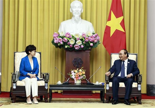 Le chef de l’Etat recoit des representants du peuple sud-coreen au Vietnam hinh anh 1