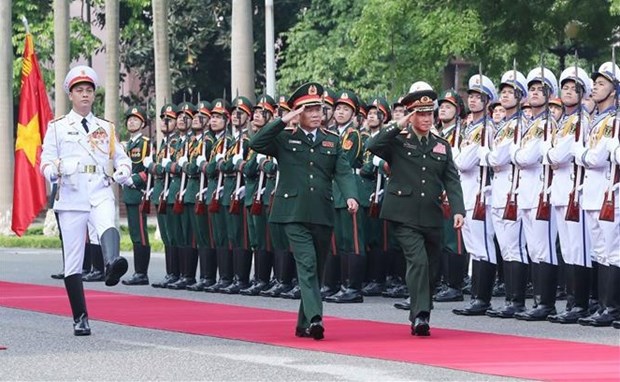 Vietnam et Laos renforcent la cooperation bilaterale dans la defense hinh anh 1