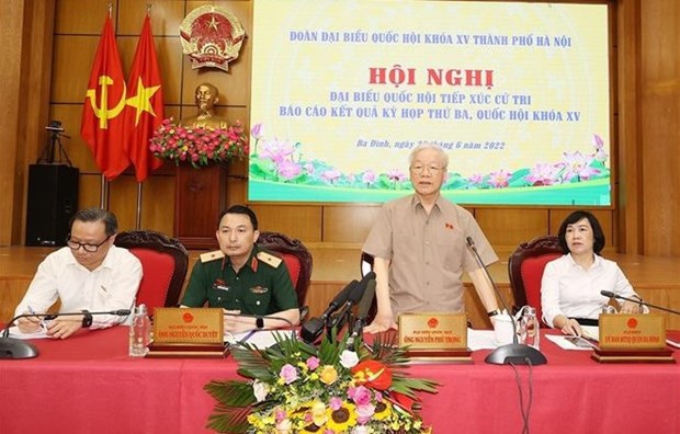 Le leader du PCV a l’ecoute des electeurs de Hanoi hinh anh 1