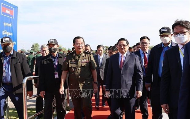 Le Cambodge et le Vietnam se tiennent la main et s’unissent pour la prosperite hinh anh 1