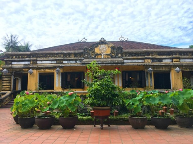 Discover Luc Bo's cultural space in Hue hinh anh 1