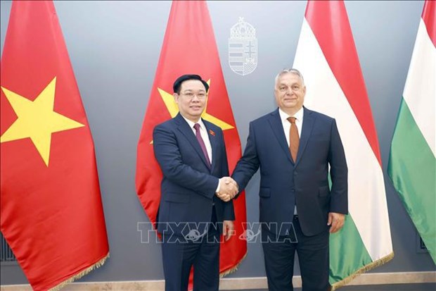 Approfondir les relations de partenariat Vietnam-Hongrie et Vietnam-Royaume-Uni hinh anh 2