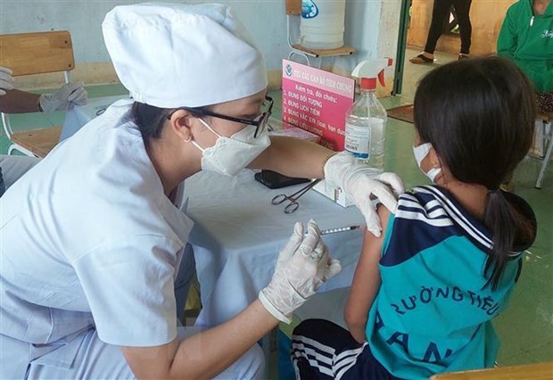COVID-19 : le Vietnam recense 932 nouveaux cas en 24 heures hinh anh 1