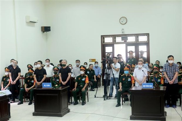 Deux anciens generaux de brigade condamnes a 27 ans de prison hinh anh 1