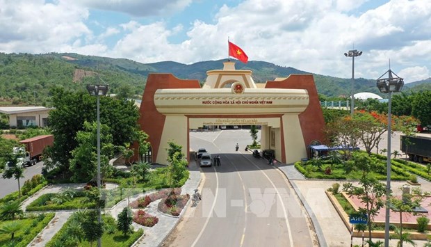 Vietnam-Laos : le commerce bilateral ne cesse de se developper hinh anh 1