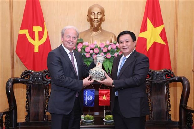 Promotion de la cooperation entre l’Academie politique nationale Ho Chi Minh et la BM hinh anh 1