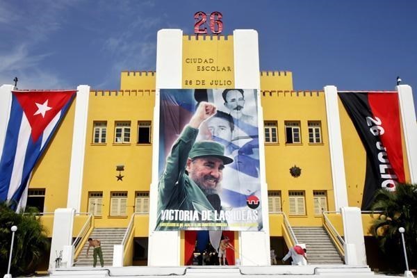 Feliciations a Cuba a l'occasion du 69e anniversaire du soulevement de La Moncada hinh anh 1
